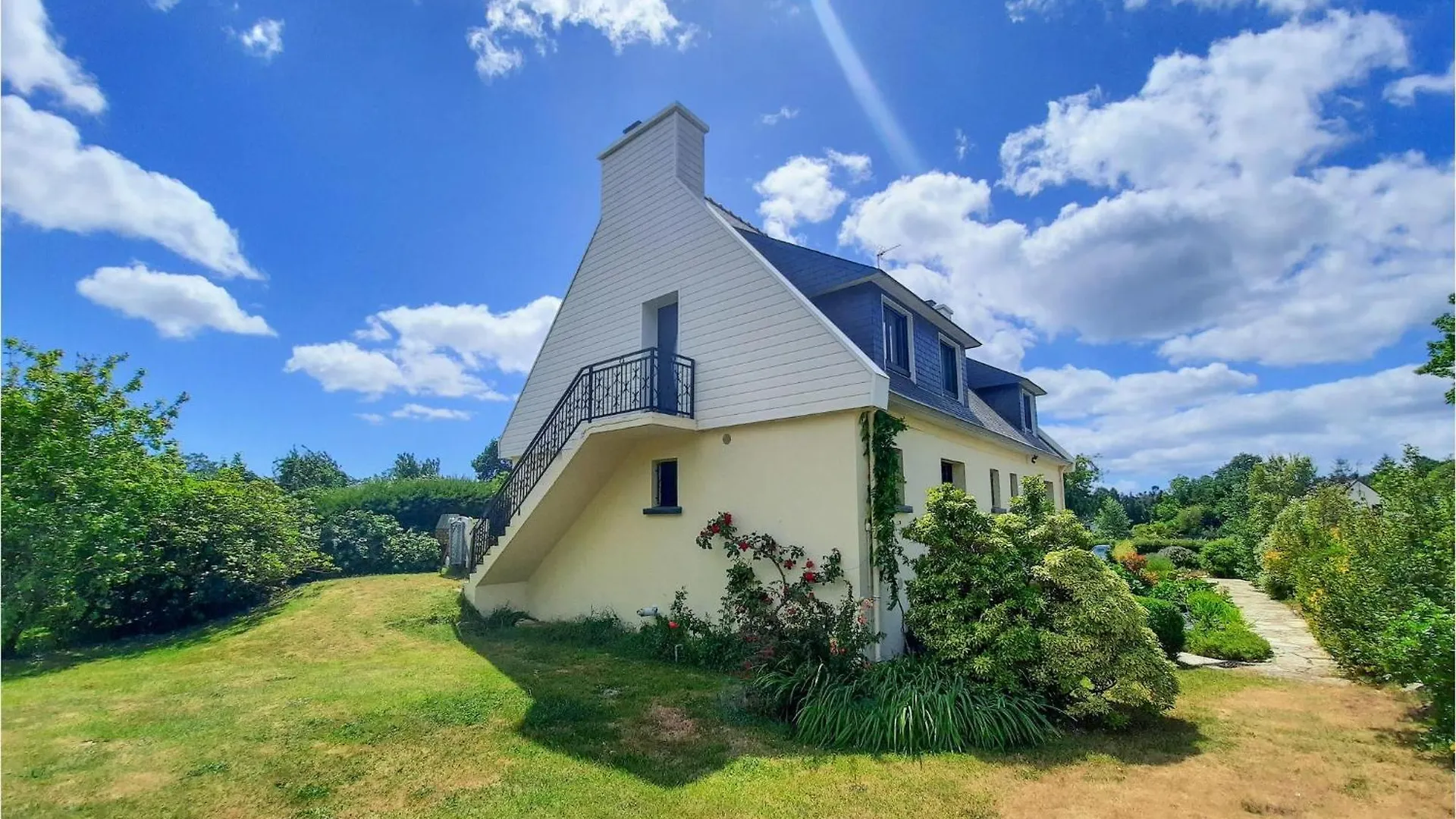 Amazing Apartment In Concarneau With Wifi